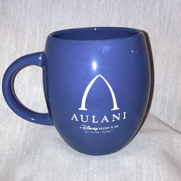 Mickey Mouse Aulani Mug - Picture 2 of 3